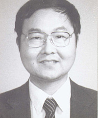 Jian-Yi Shi headshot