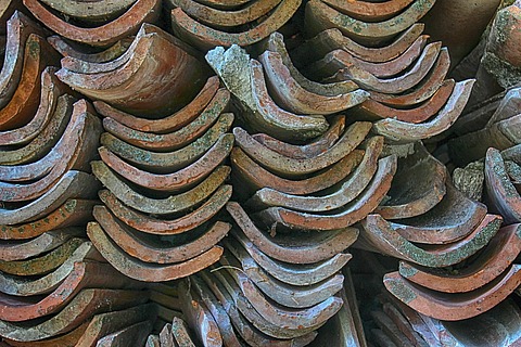 roof-tiles-2865420_1280.jpg